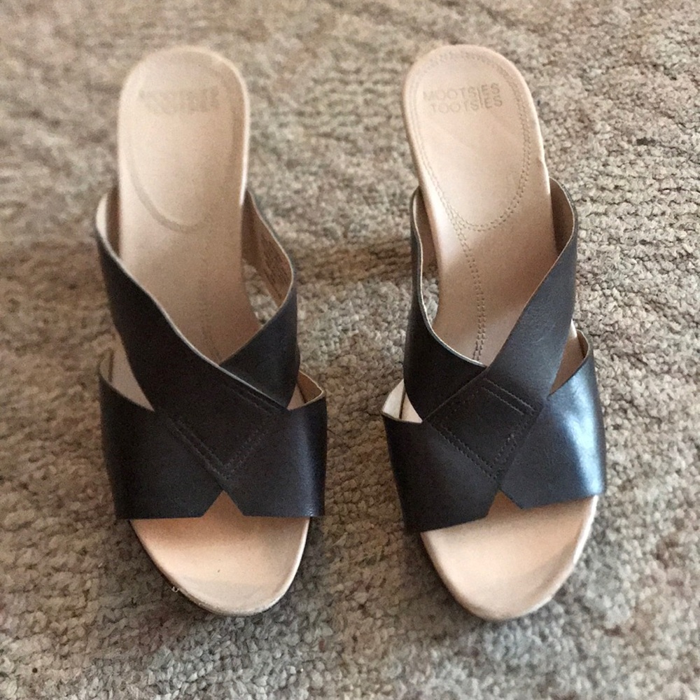 NWOT Mootsies Tootsies Sandal Heels Size 8
